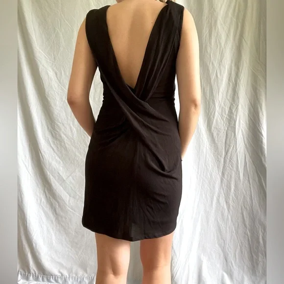 green emerald velvet dress T by Alexander Wang // Cutout Sleeveless Dress – VSP Consignment main image 0